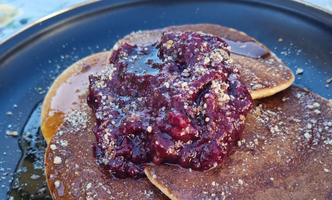 Easy Cinnamon Berry Topping